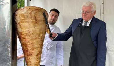 Almanya Cumhurbaşkanı’nın İstanbul davetinde döner kuyruğu