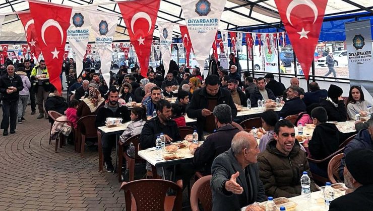 Kayyumun iftar sofrası AKP’nin seçim çadırına gitti