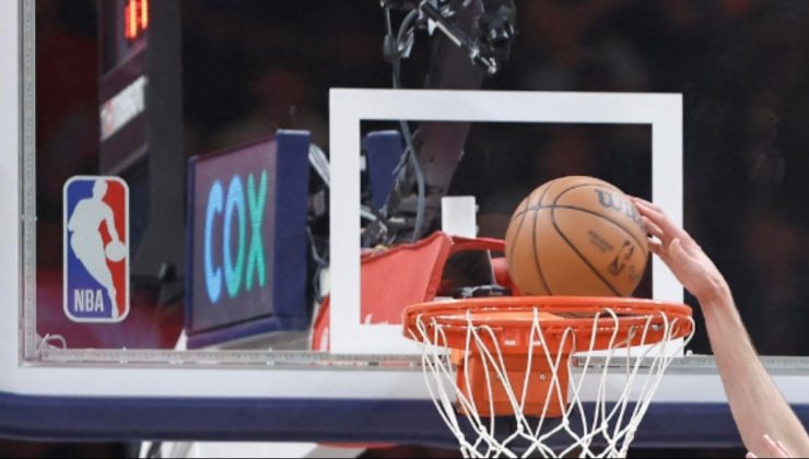 NBA’de normal sezon sona erdi