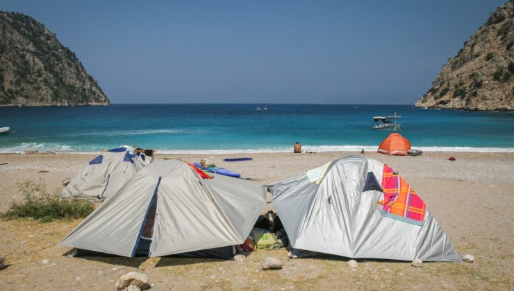 Otel fiyatlarındaki artış vatandaşı çadır ve karavana yöneltti