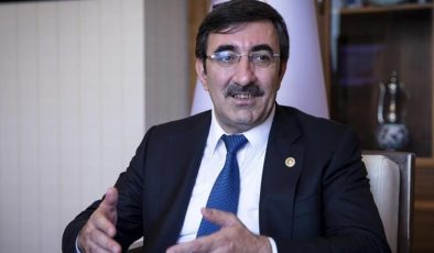 Cevdet Yılmaz: Enflasyonu arttırıcı vergilere sıcak bakmıyoruz ama…