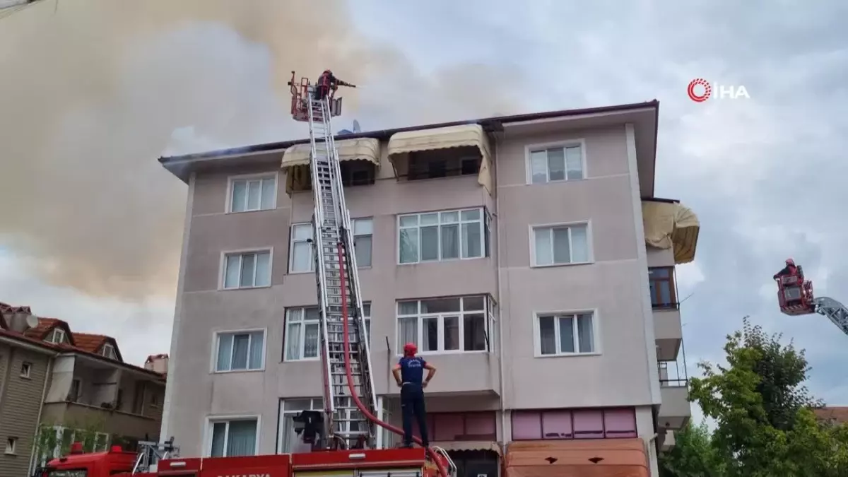 Sakarya’da 4 Katlı Binada Yangın