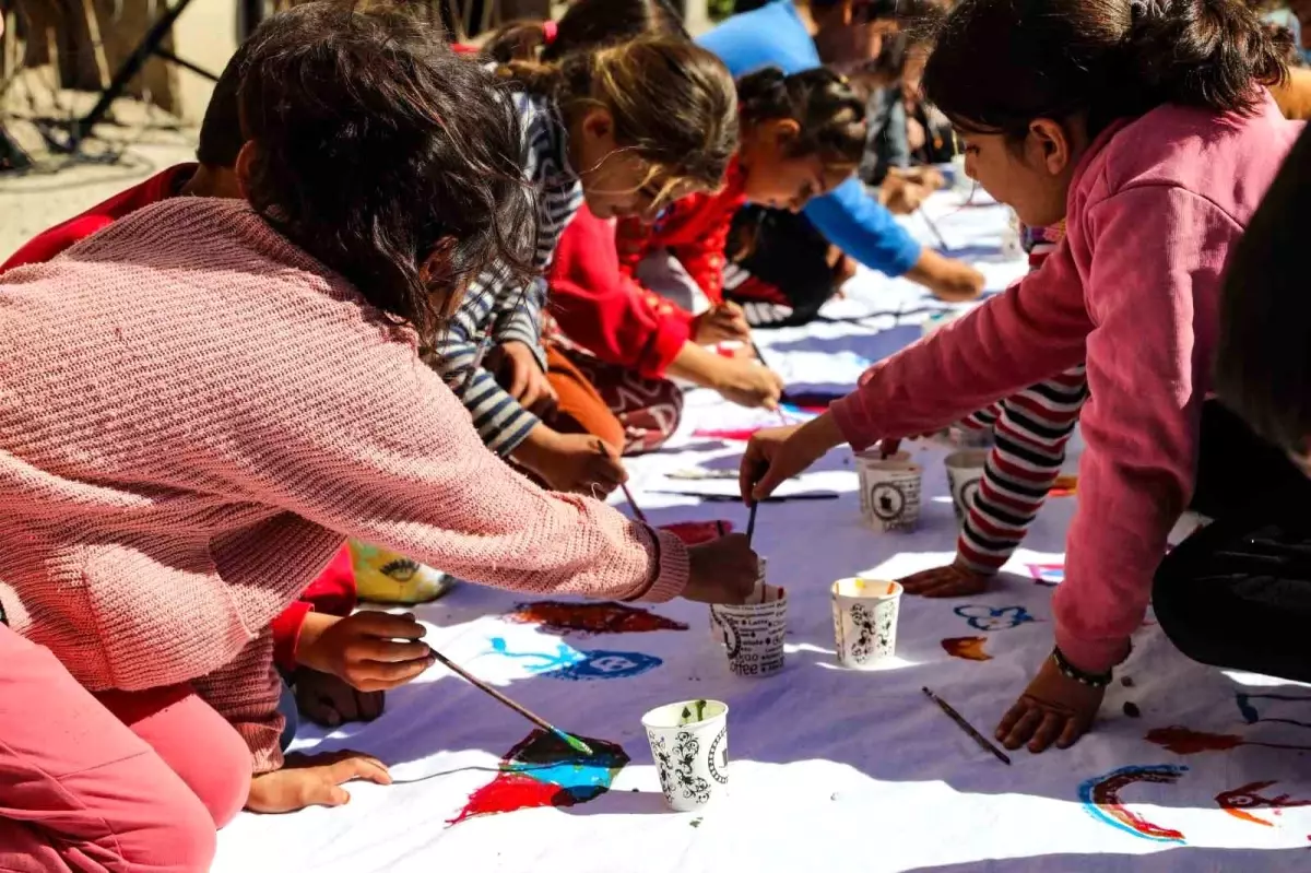 Diyarbakır’da Çocuklar İçin Sanat Atölyesi Etkinliği